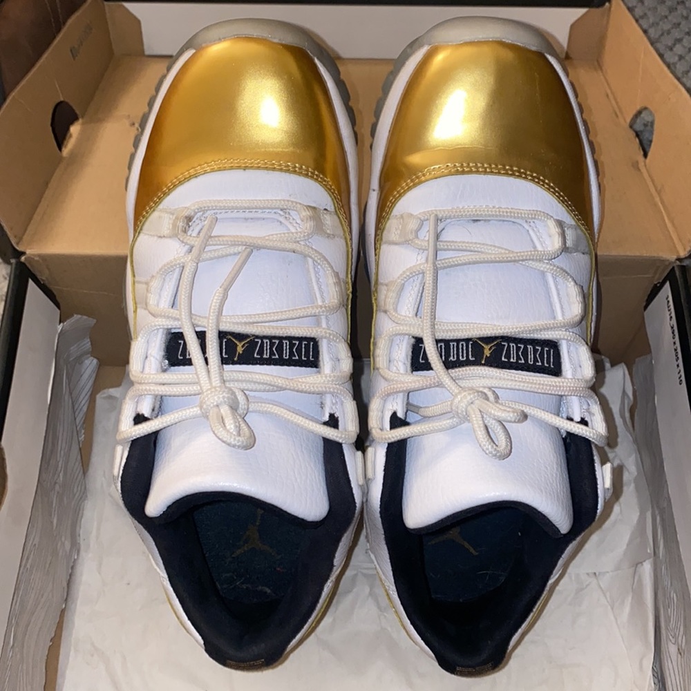 Air Jordan 11 Retro Low